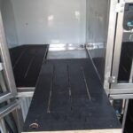 Allestimento completo per furgoni realizzato su Renault Trafic con moduli per attrezzature professionali per aziende di assistenza tecnica