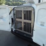 Scaffalatura per furgoni realizzato su Opel Vivaro con sistema di scaffalatura professionale per installatori e manutentori